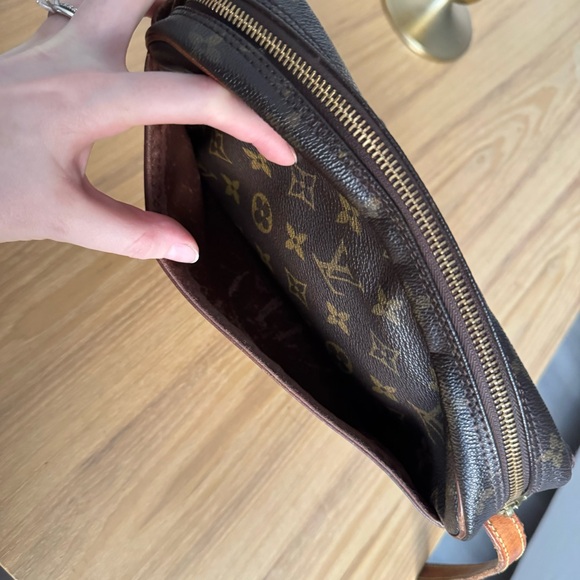 ✅AUTHENTIC✅LOUIS VUITTON JEUNEFILLE LE MM - Picture 10 of 14
